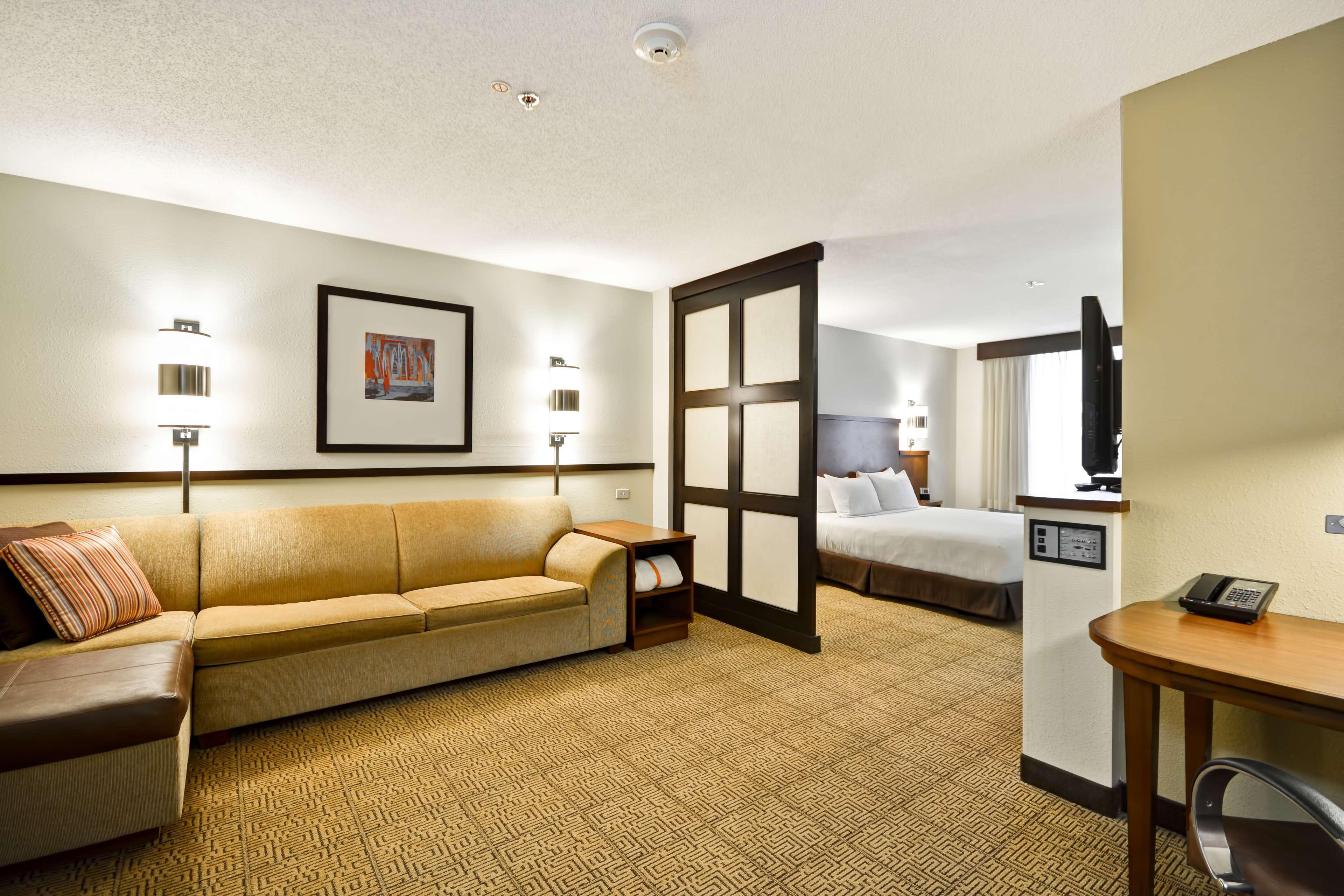 Hyatt Place Chicago/naperville/warrenville Hotel 3*